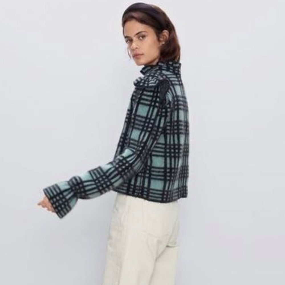 Zara Mohair /Wool/alpaca/acrylic blend sweater size Small New!